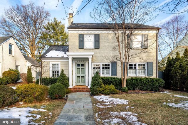 $1,703,000 | 2707 Davis Avenue, Alexandria, VA 22302