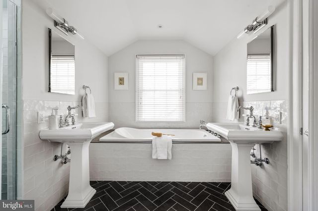 $1,703,000 | 2707 Davis Avenue, Alexandria, VA 22302