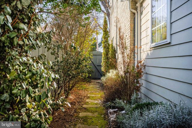 $1,703,000 | 2707 Davis Avenue, Alexandria, VA 22302