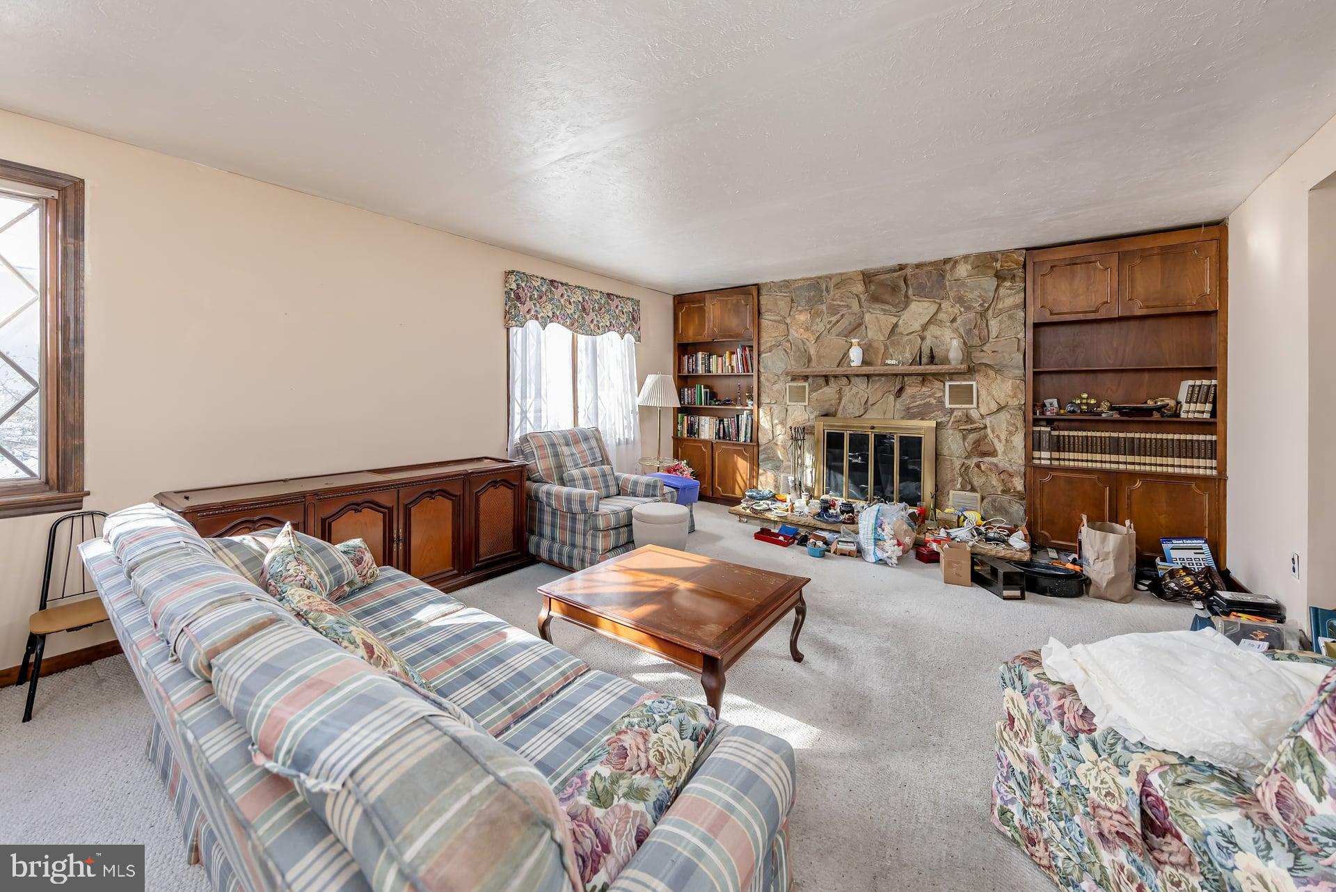 330 1st Avenue Lindenwold, NJ 08021 - Photo 10 of 20 Family room