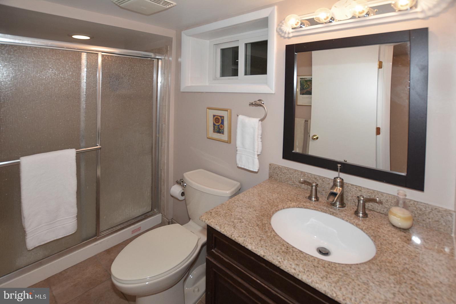 3713 Military Road Arlington, VA 22207 - Photo 22 of 29 3rd bath room