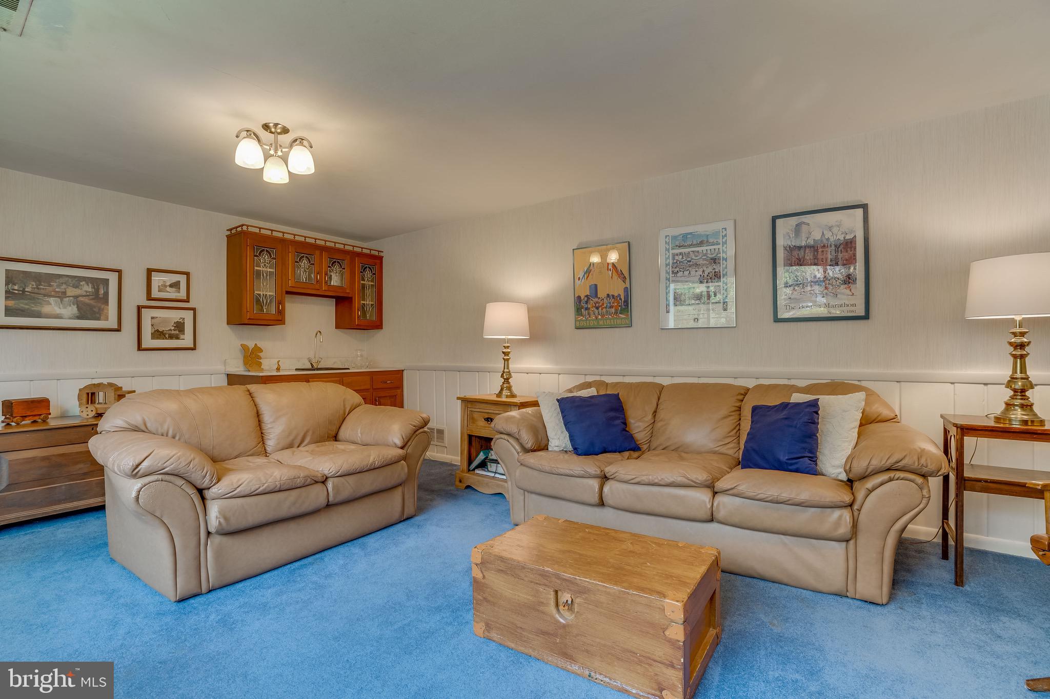 3713 Military Road Arlington, VA 22207 - Photo 26 of 29 Family room