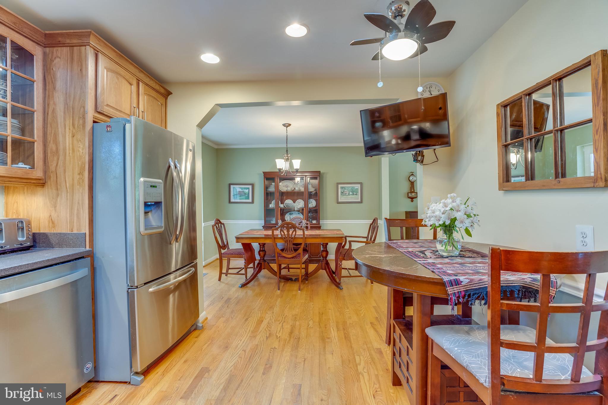 3713 Military Road Arlington, VA 22207 - Photo 9 of 29 Eat-in kitchen