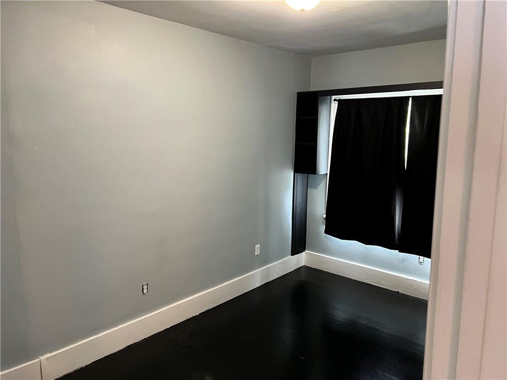 406 Service Avenue Sharon, PA 16146 - Photo 12 of 17 a view of an empty room