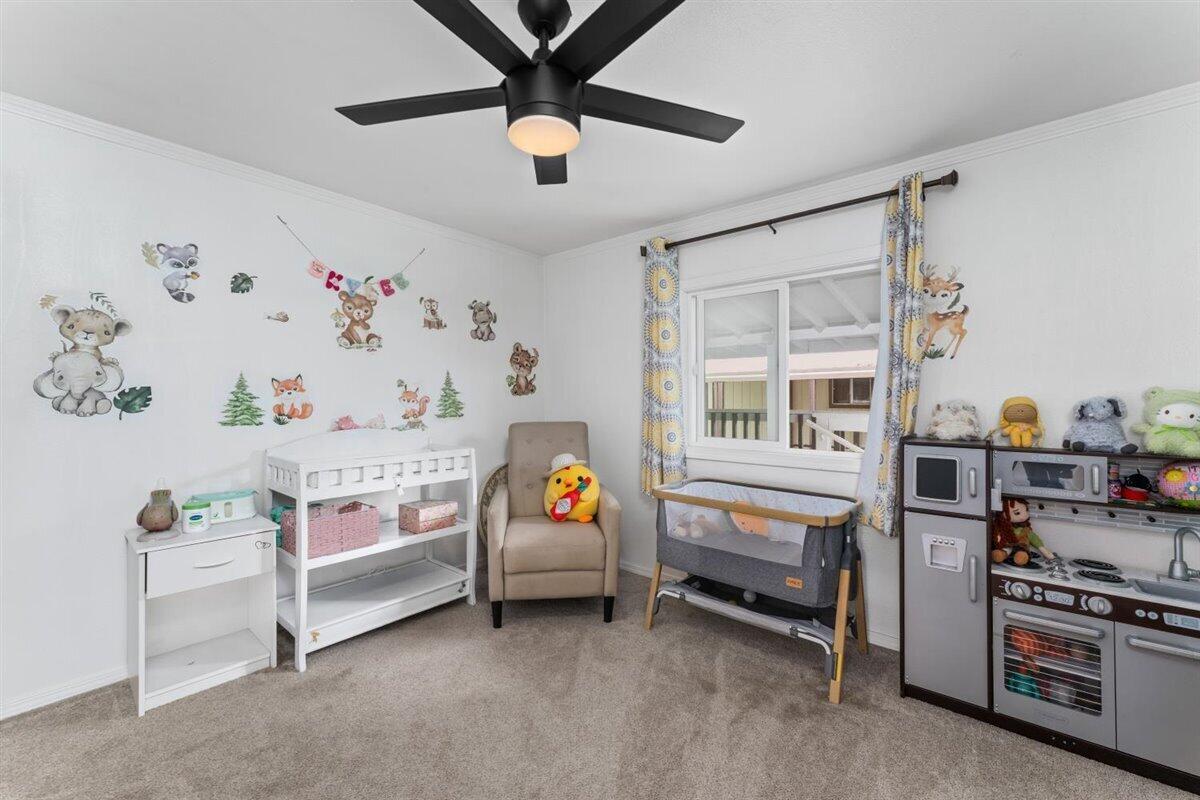 19964 Riverside Avenue, Unit 64 Anderson, CA 96007 - Photo 23 of 43 22-19964 Riverside Ave - Interior-20