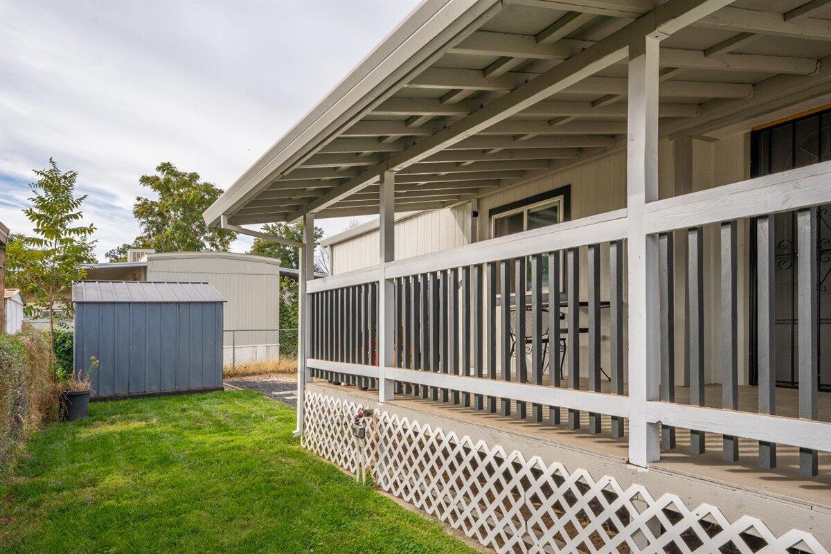 19964 Riverside Avenue, Unit 64 Anderson, CA 96007 - Photo 35 of 43 38-19964 Riverside Ave - Exterior-13