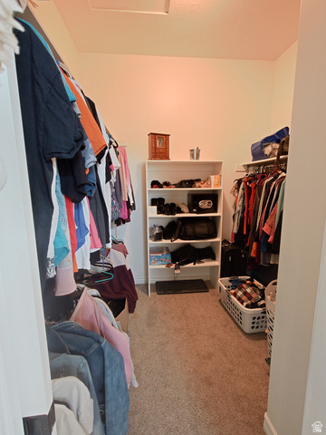 552 Sunset Crest Way Draper, UT 84020 - Photo 25 of 68 Walk in closet featuring light colored carpet