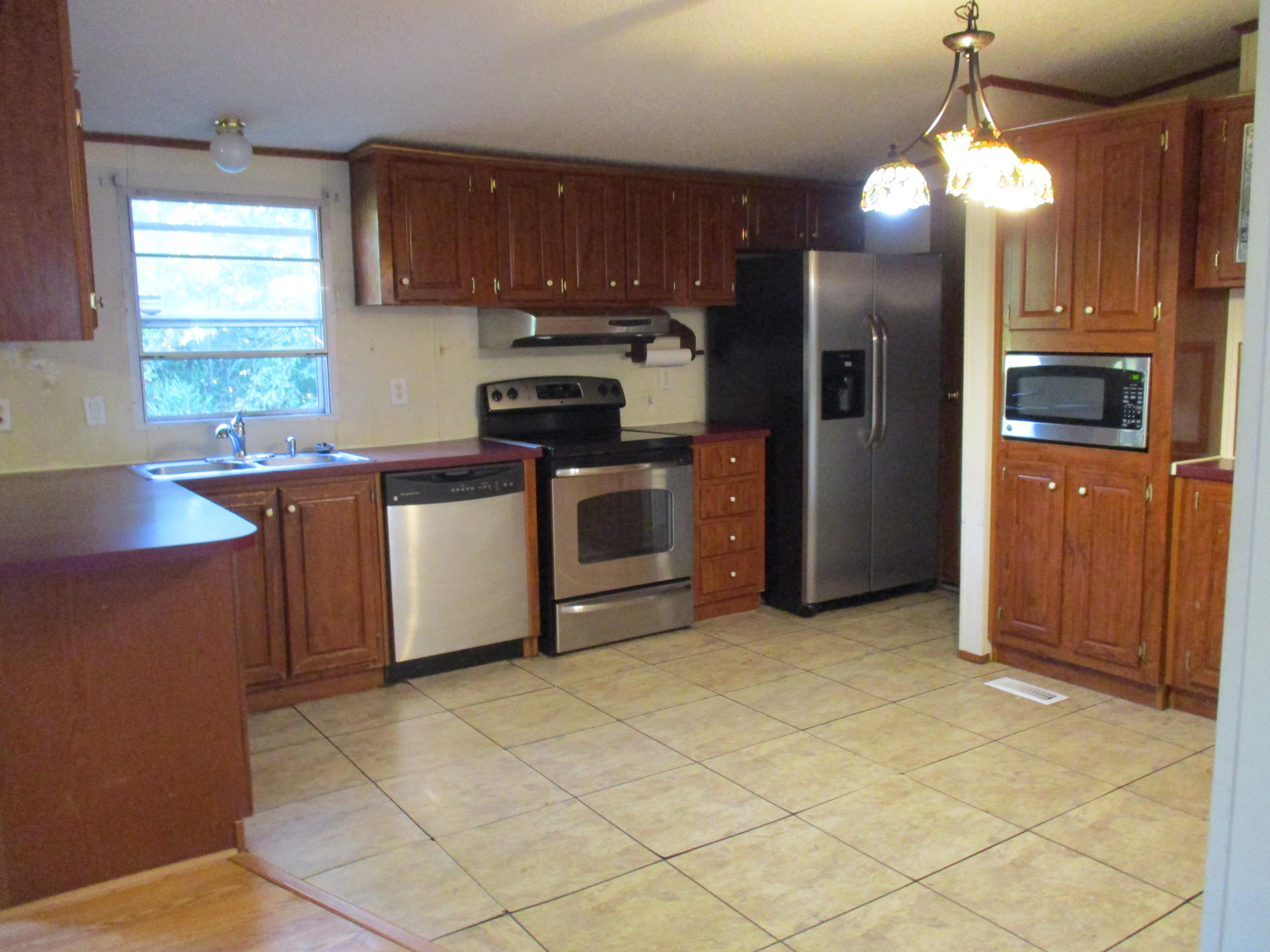 718 Kima Road Crossville, TN 38572 - Photo 7 of 16 Kitchen 2