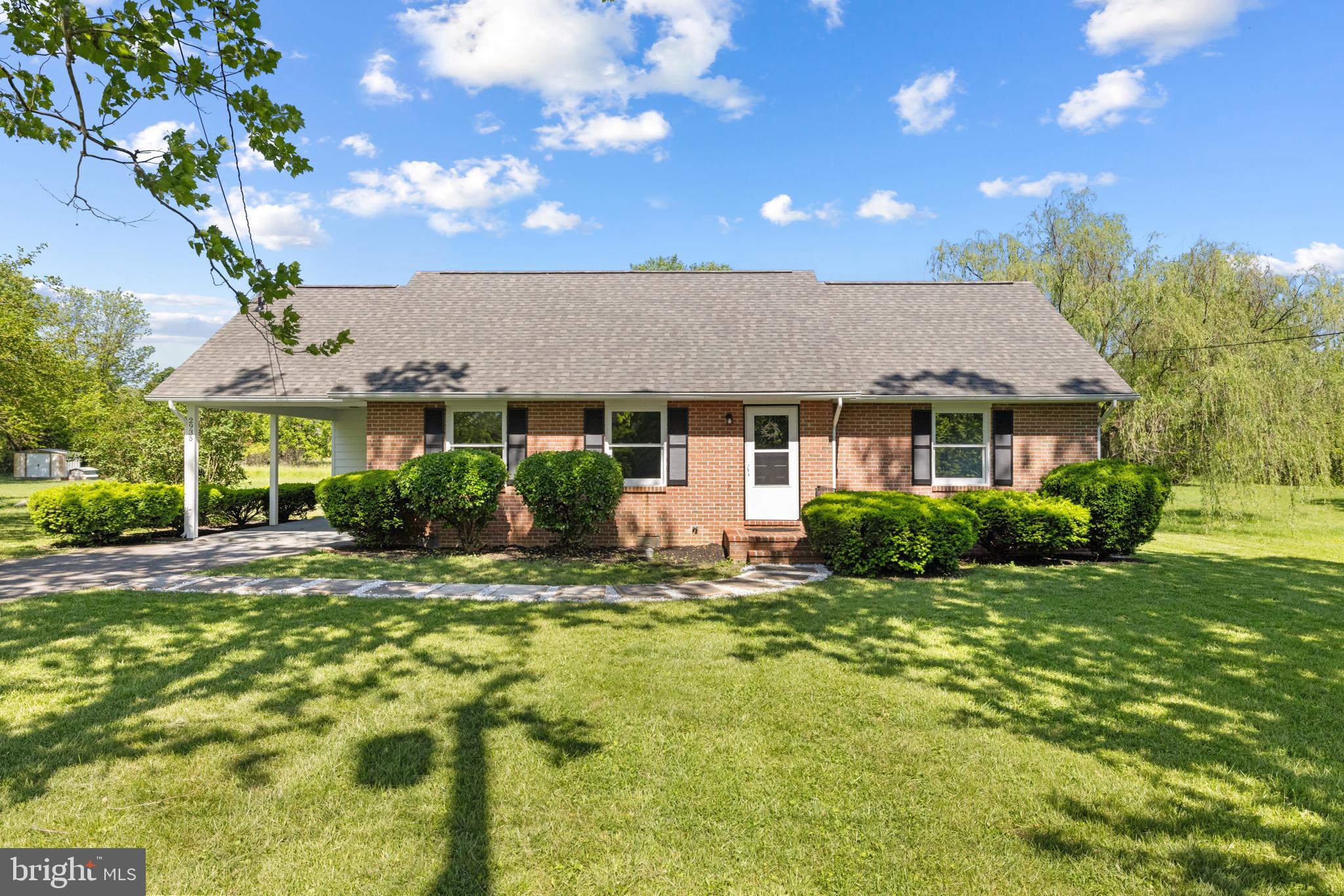 Brick front 2935 S Pleasant Valley