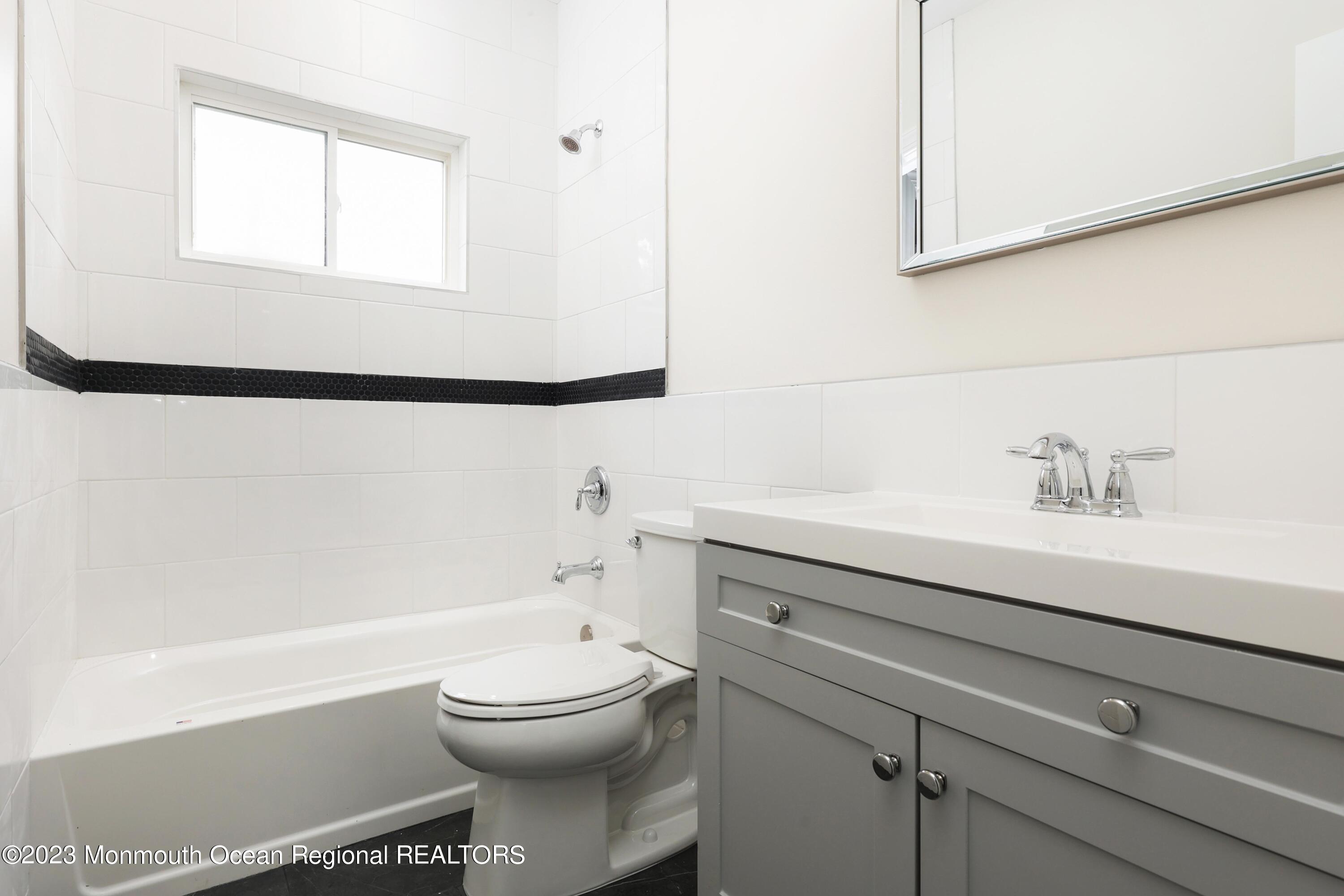 15 Walnut Avenue Red Bank, NJ 07701 - Photo 8 of 19 758A6931