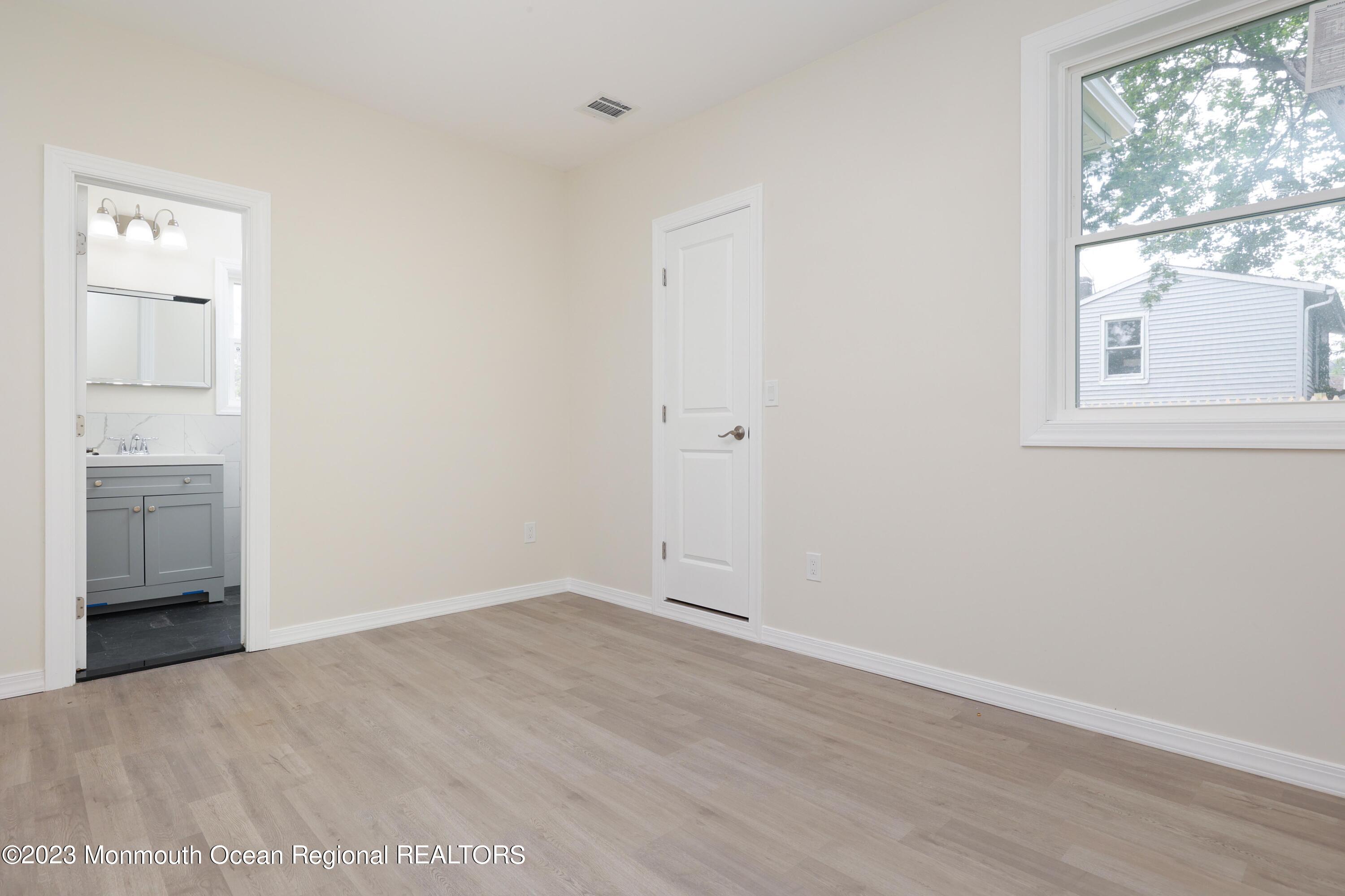 15 Walnut Avenue Red Bank, NJ 07701 - Photo 10 of 19 758A6946