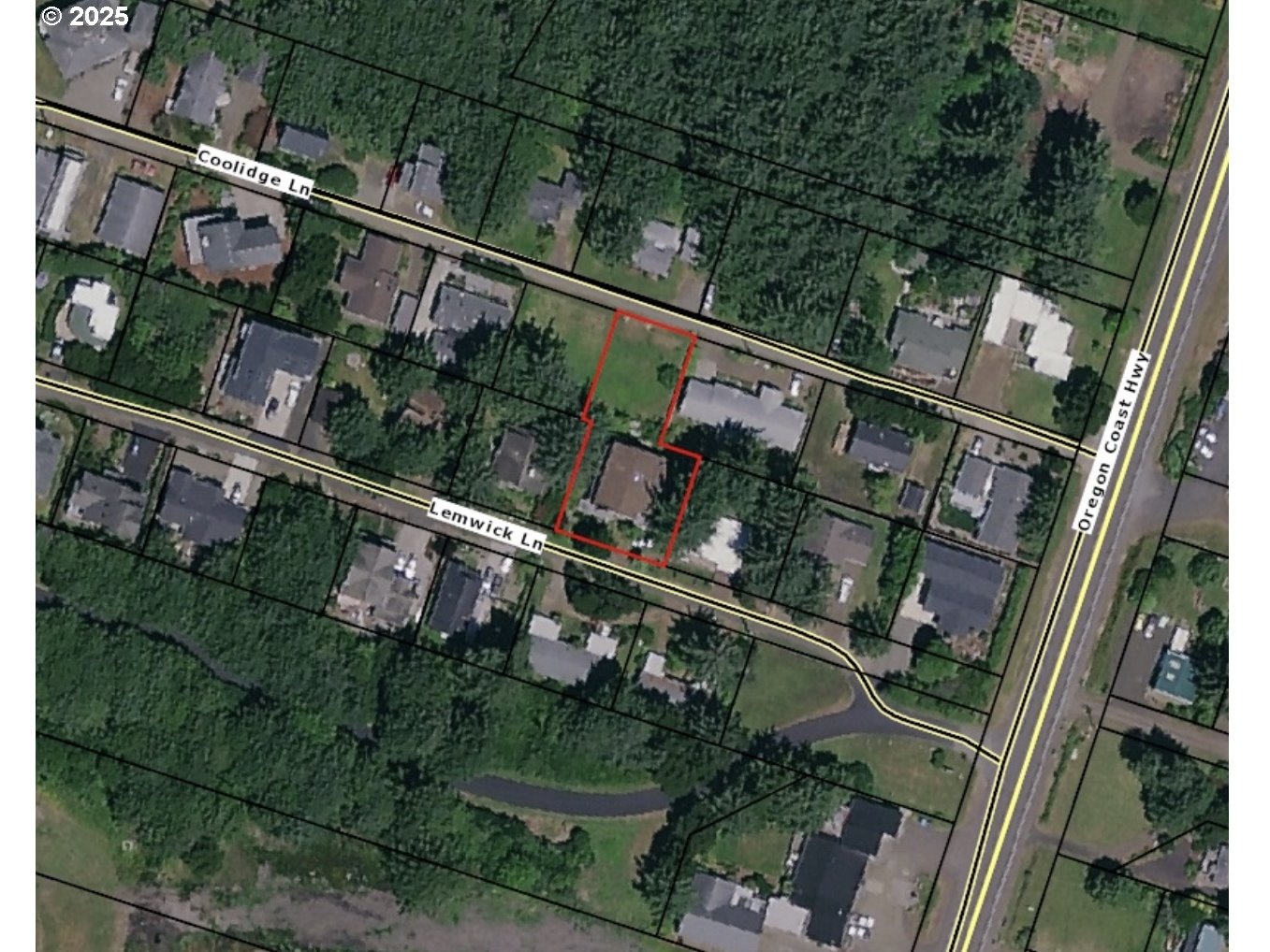 327 Lemwick Lane Yachats, OR 97498 - Photo 6 of 41 a view of a street from a balcony