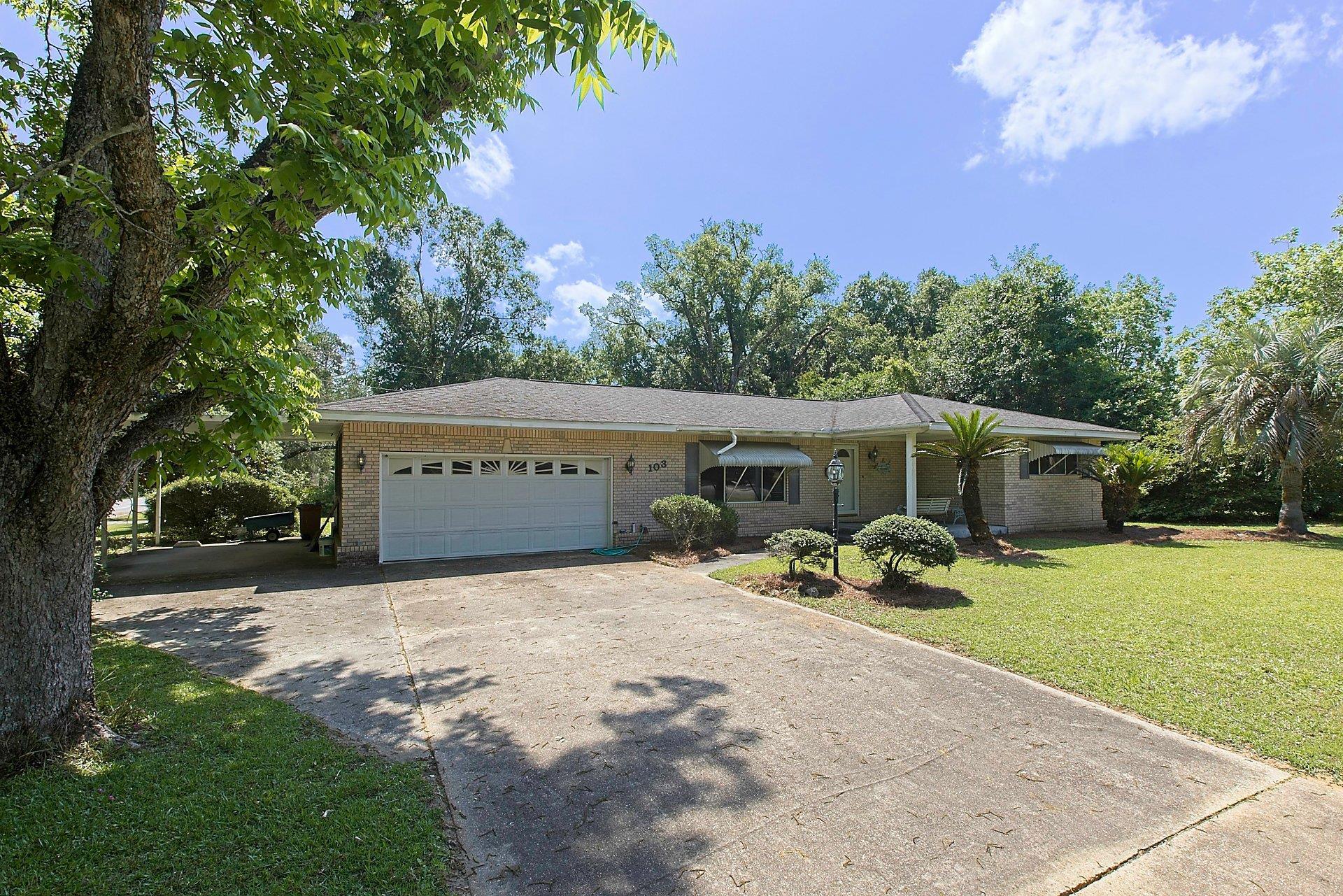 103 South Stuart Street Foley, AL 36535 - Photo 2 of 33