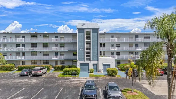 $119,900 | 1480 Northwest 80th Avenue, Unit 304, Margate, FL 33063