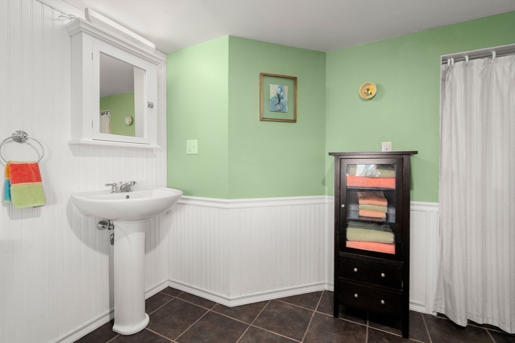 18 Liberty Road Marshfield, MA 02050 - Photo 21 of 33