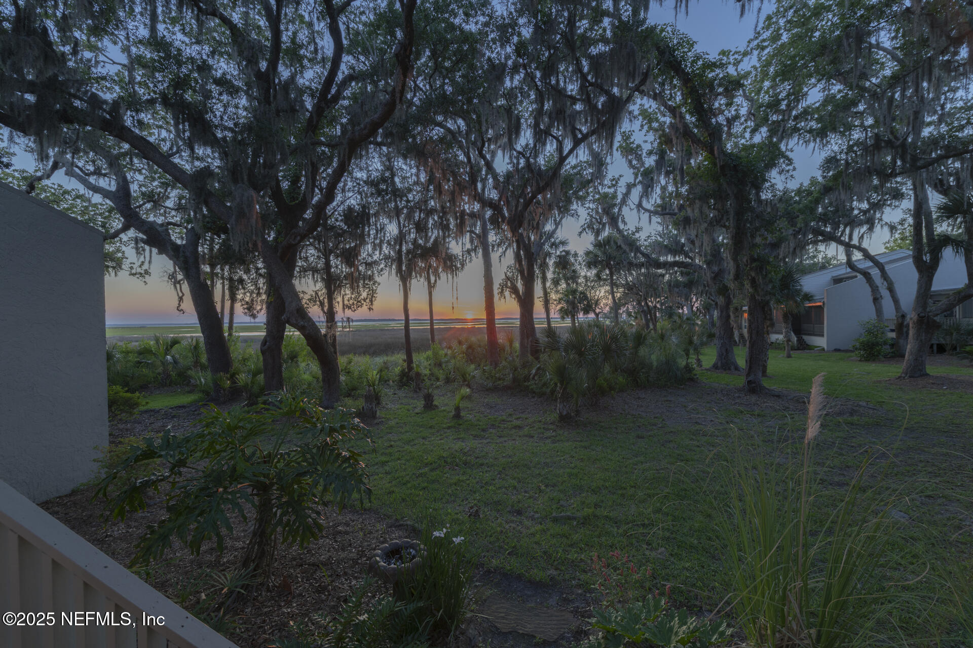 3426 Sea Marsh Road Fernandina Beach, FL 32034 - Photo 24 of 39 a view of backyard with green space