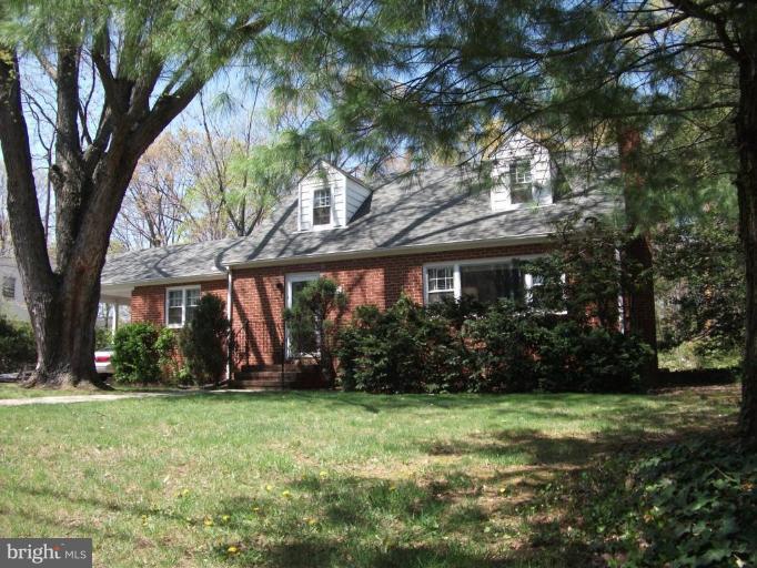 6412 Greenleaf Street Springfield, VA 22150 - Photo 1 of 2 Exterior (Main)