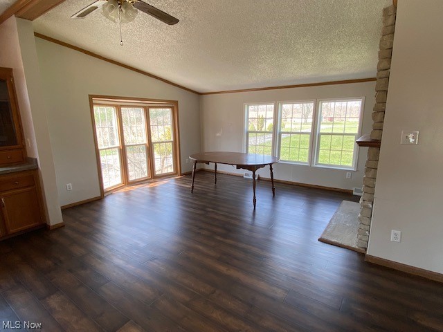 528 Housel Craft Road Cortland, OH 44410 - Photo 5 of 35 Gallery Image 5