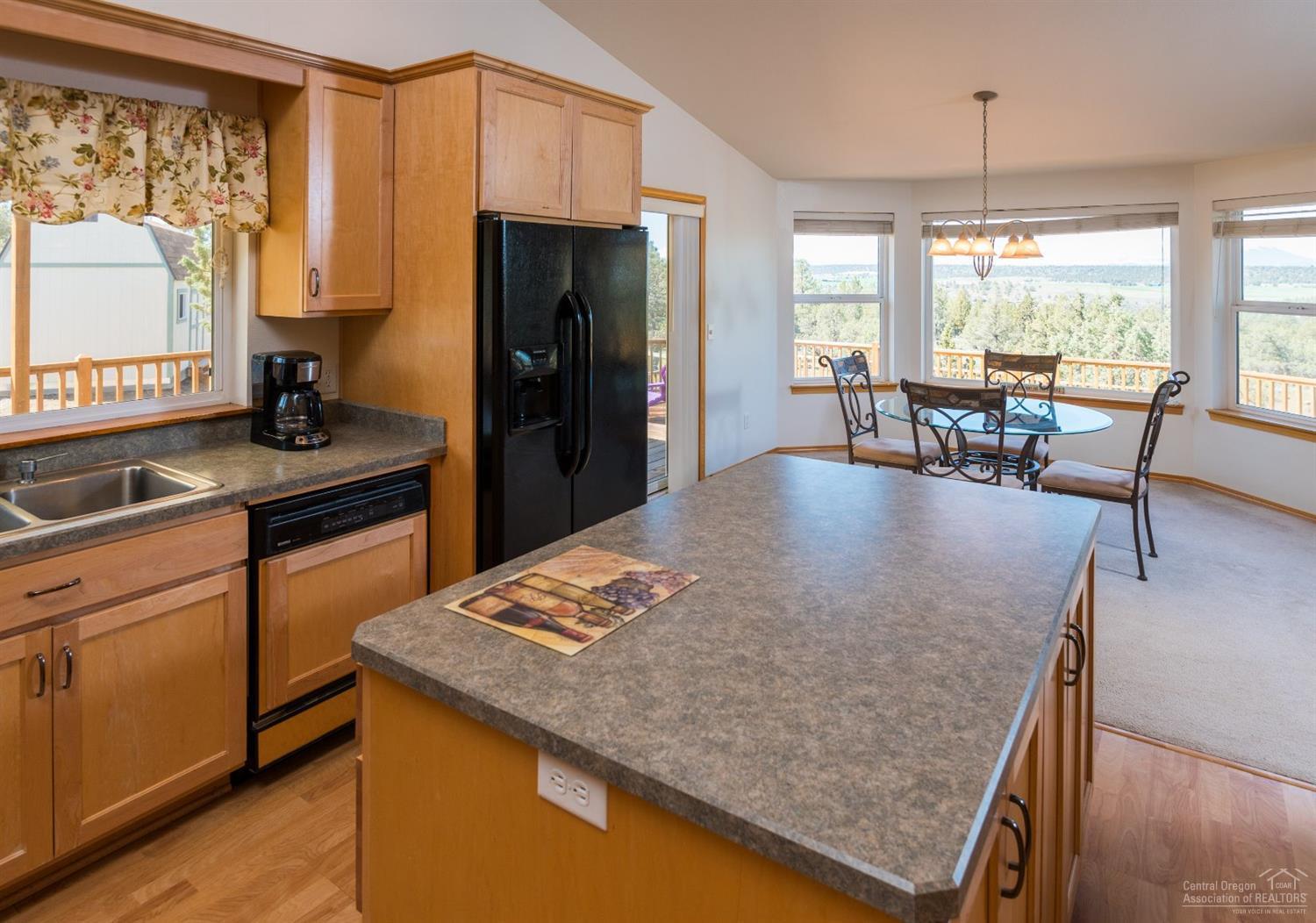 8577 Southwest Shad Road Terrebonne, OR 97760 - Photo 10 of 25 Gallery Image 10