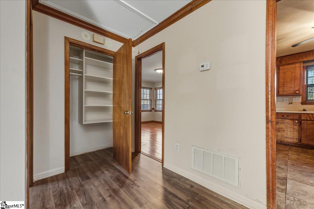 1051 West Duncan Road Greenville, SC 29617 - Photo 18 of 48 Gallery Image 18
