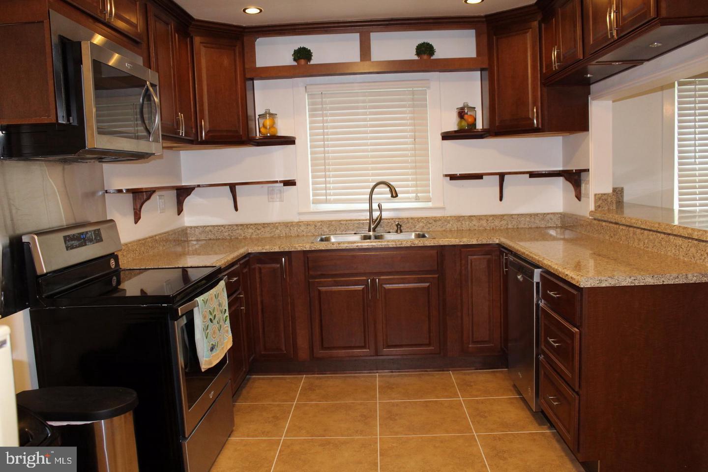 6031 Rosedale Drive King George, VA 22485 - Photo 7 of 15