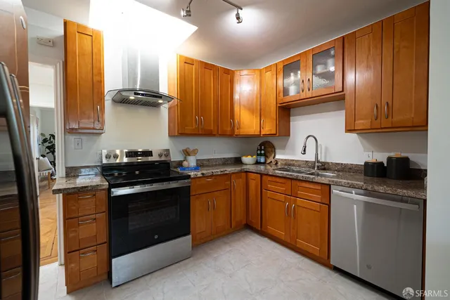 $1,198,000 | 62 Bronte Street, San Francisco, CA 94110