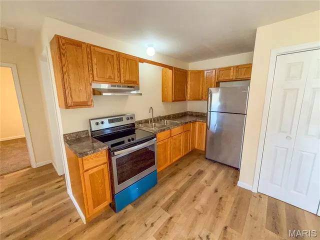 $289,000 | 8 E Highway, Steelville, MO 65565