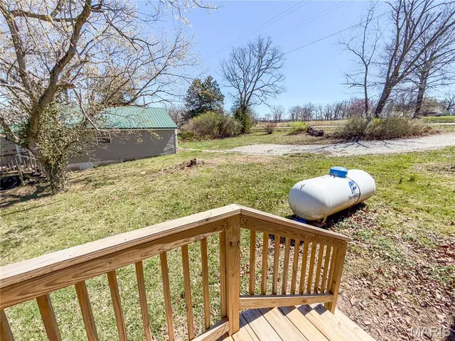 $289,000 | 8 E Highway, Steelville, MO 65565
