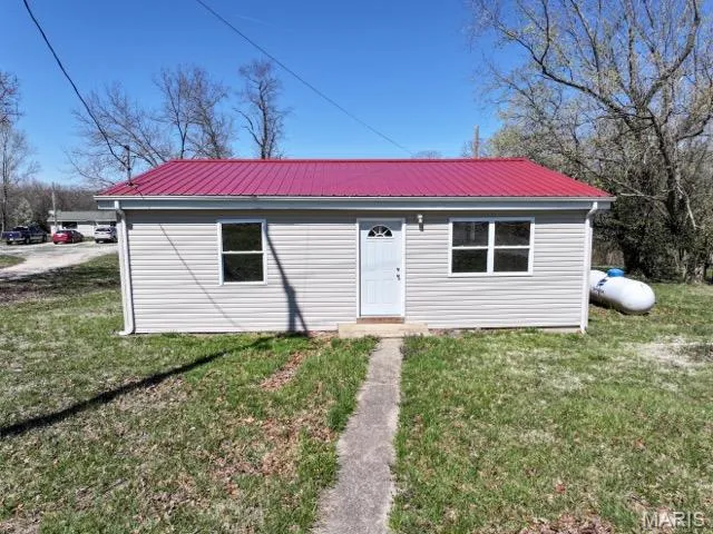$289,000 | 8 E Highway, Steelville, MO 65565