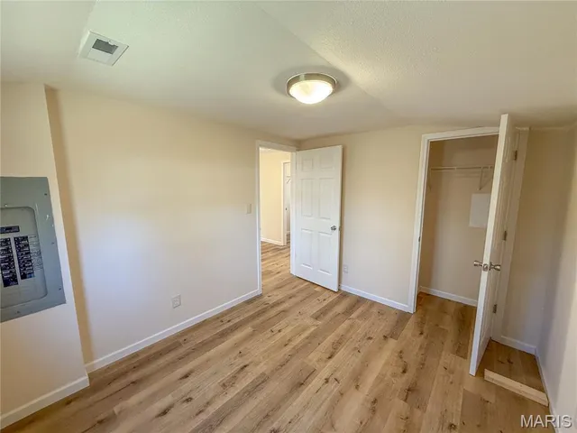 $289,000 | 8 E Highway, Steelville, MO 65565