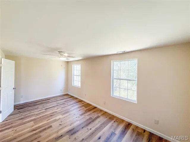 $289,000 | 8 E Highway, Steelville, MO 65565