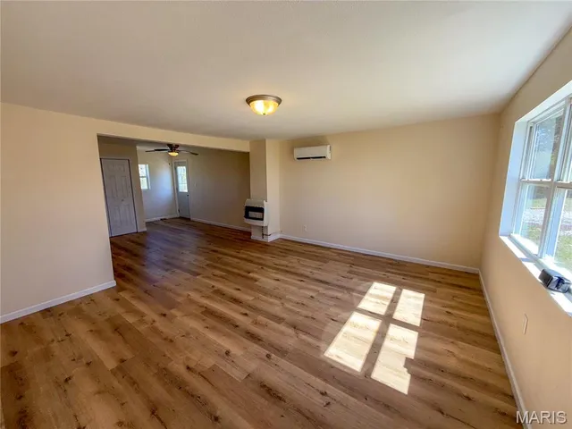 $289,000 | 8 E Highway, Steelville, MO 65565