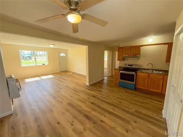 $289,000 | 8 E Highway, Steelville, MO 65565