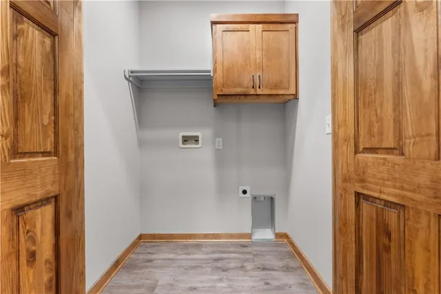 $325,000 | 304 North Mulberry Avenue, Adrian, MO 64720