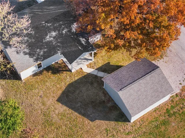 $325,000 | 304 North Mulberry Avenue, Adrian, MO 64720