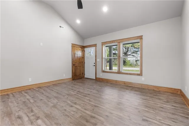 $325,000 | 304 North Mulberry Avenue, Adrian, MO 64720