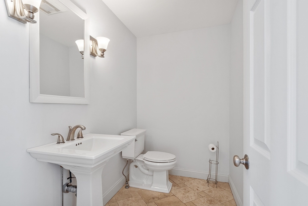 3 Middle Street Middleton, MA 01949 - Photo 13 of 42