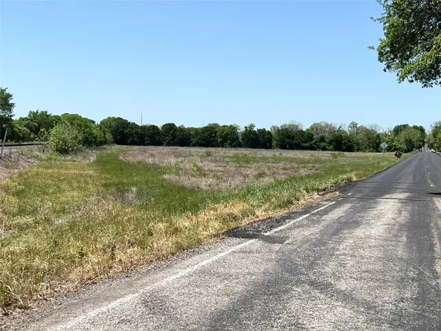 a view of a lake with outdoor space