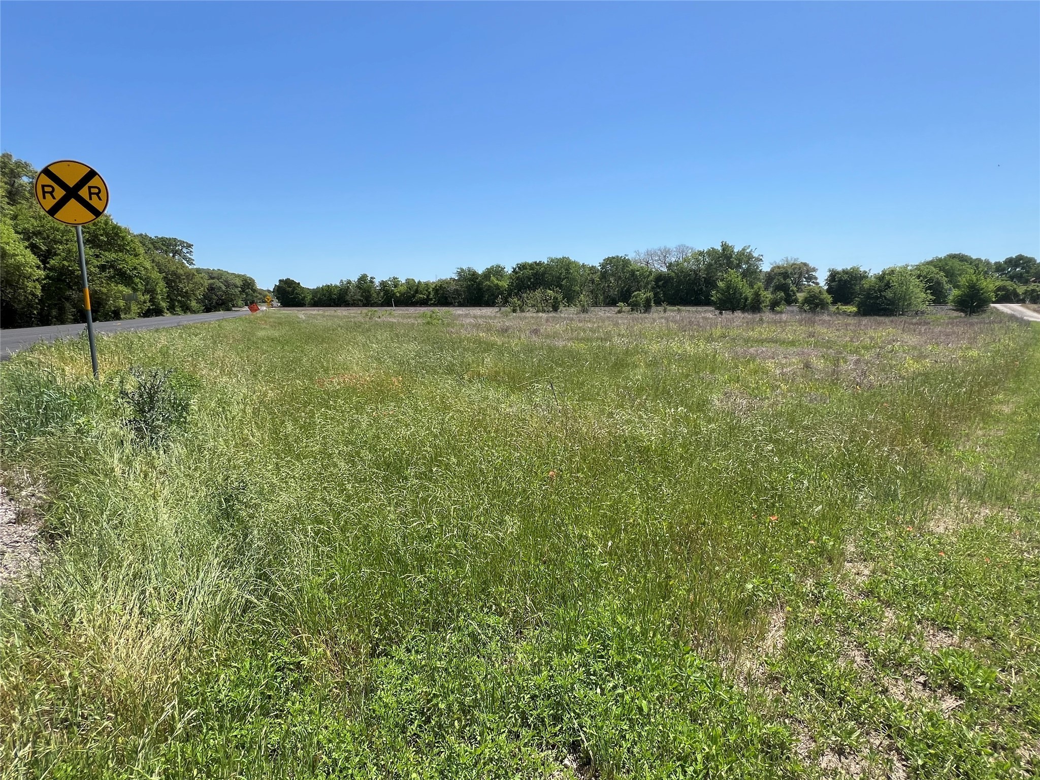 3450 Fm 1579 Schulenburg, TX 78956 - Photo 4 of 5 a view of a lake and a yard