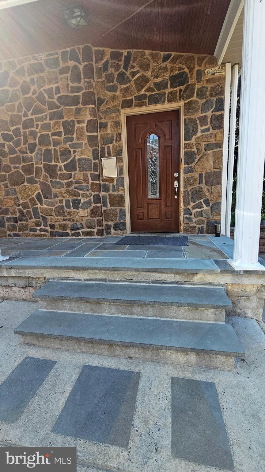 122 Old Soldiers Road Cheltenham, PA 19012 - Photo 12 of 90 Gallery Image 12