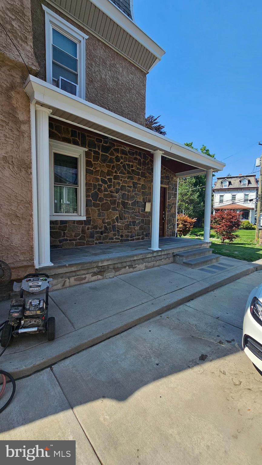 122 Old Soldiers Road Cheltenham, PA 19012 - Photo 10 of 90 Gallery Image 10
