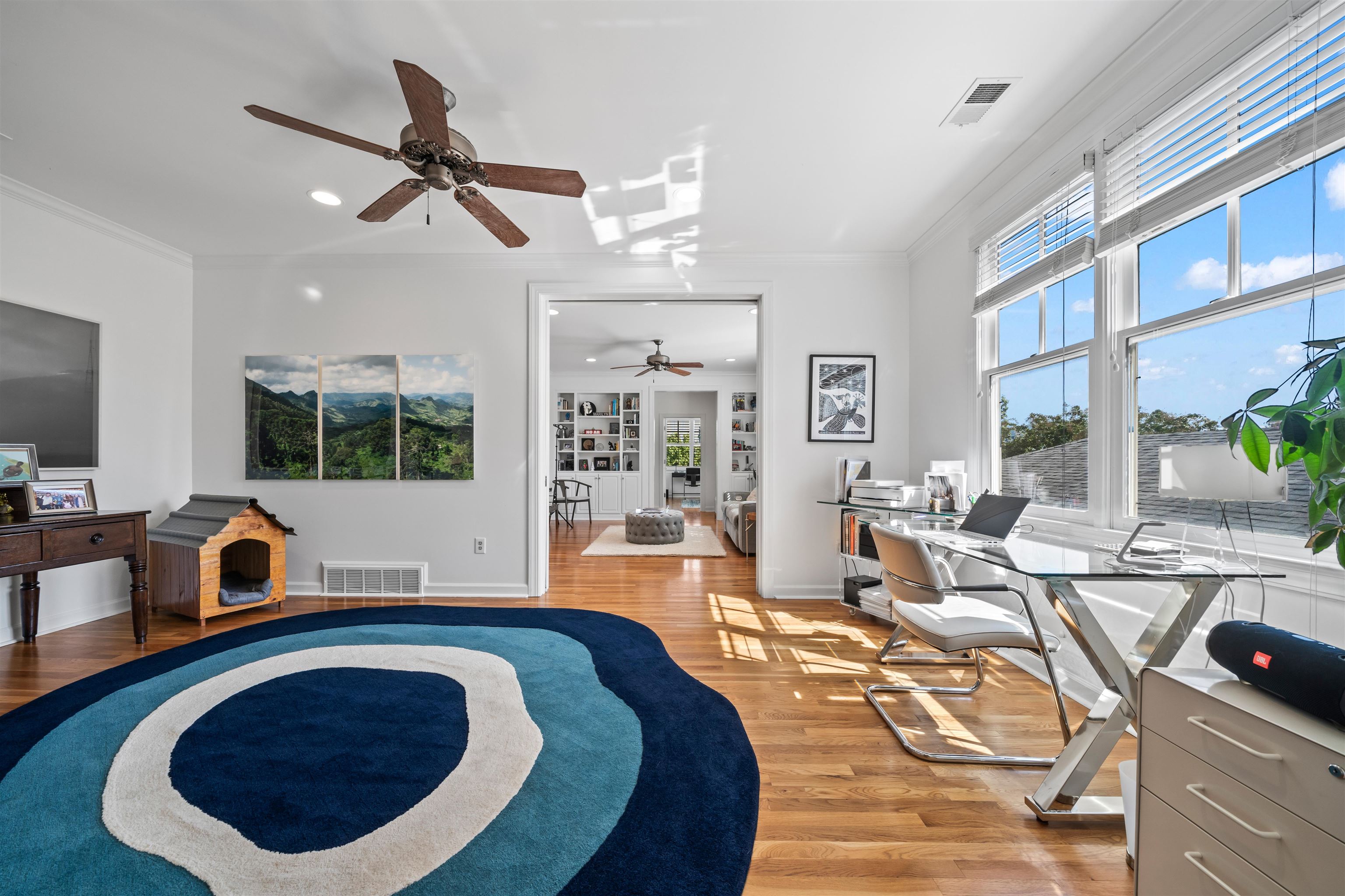 556 Rienzi Drive Memphis, TN 38103 - Photo 16 of 31 a view of a living room and dining room