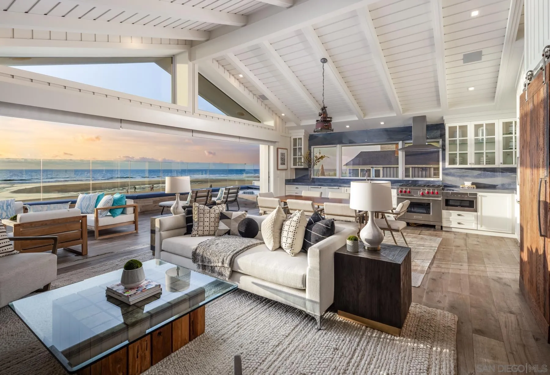 2050 Ocean Front Del Mar, CA 92014 - Photo 9 of 30