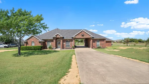$464,900 | 3099 Evergreen Drive, Kaufman, TX 75142