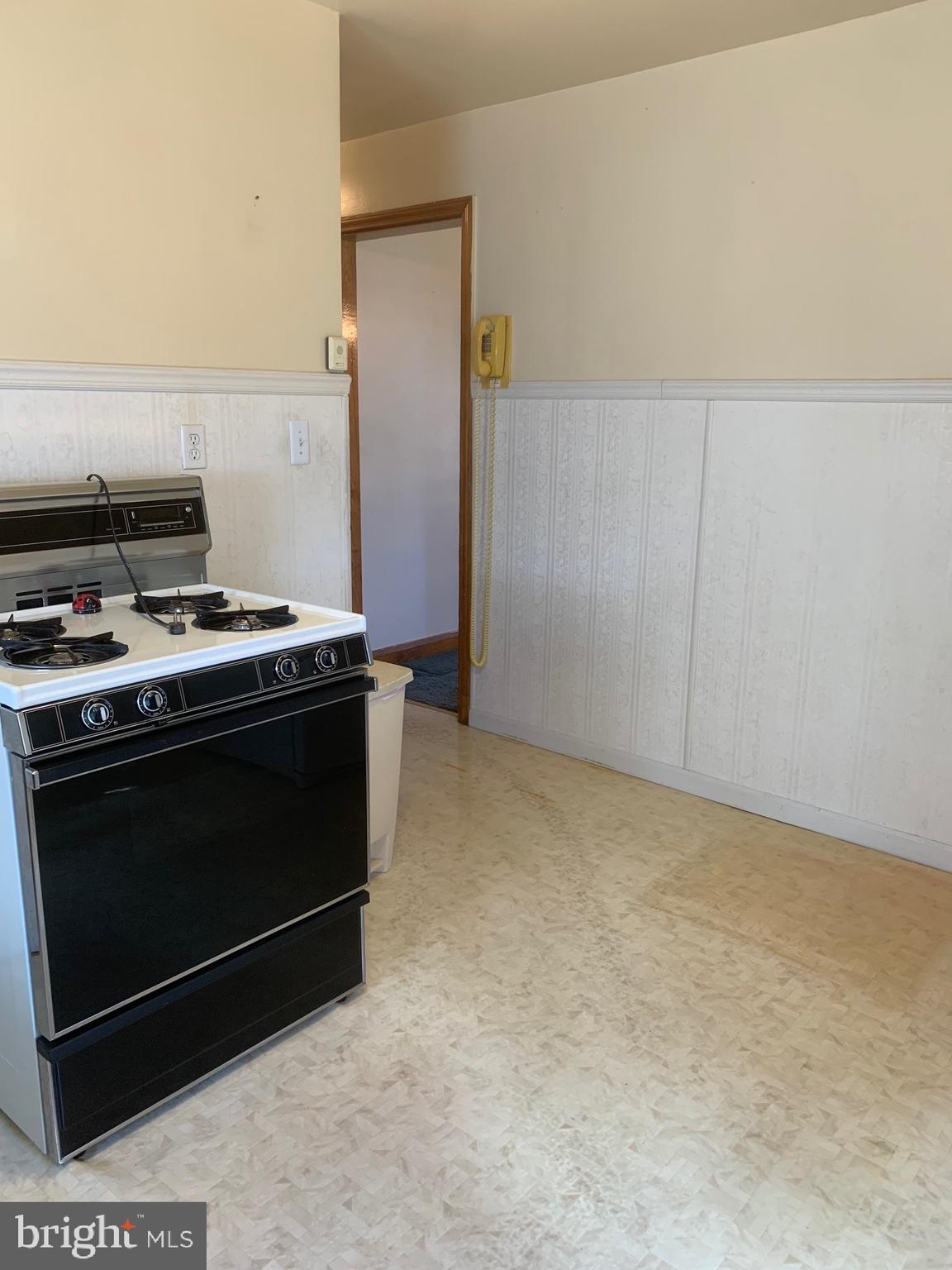 155 West Old Liberty Road Sykesville, MD 21784 - Photo 9 of 17 Kitchen