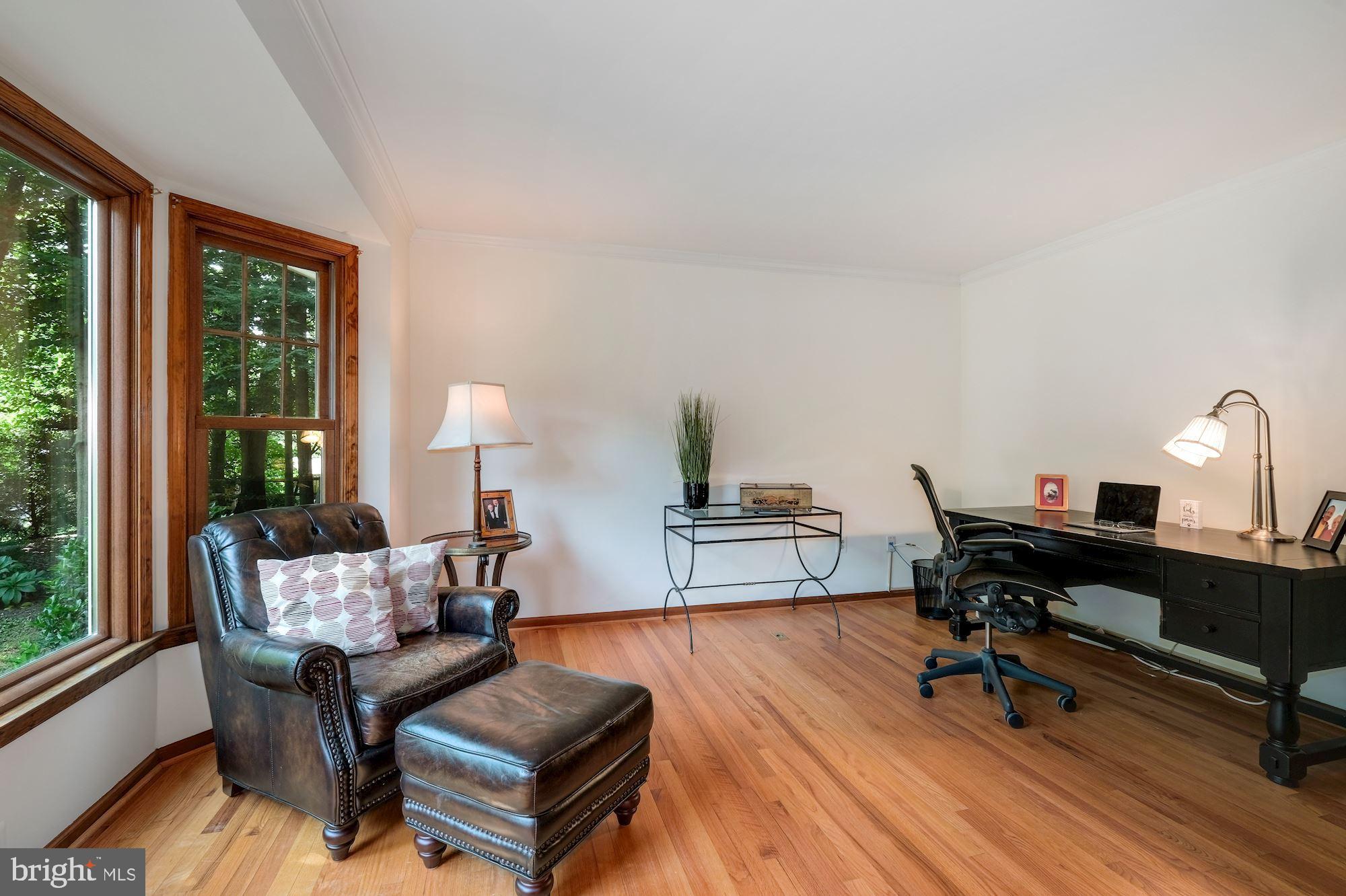 6509 Deidre Terrace McLean, VA 22101 - Photo 5 of 47 Library/Office off Foyer