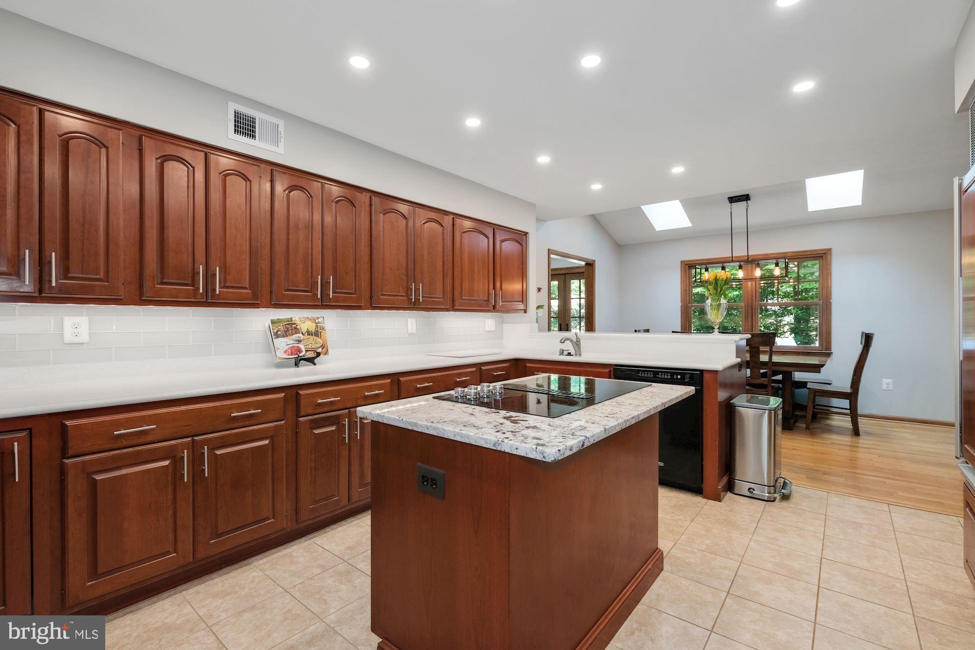 6509 Deidre Terrace McLean, VA 22101 - Photo 9 of 47 Kitchen with Island