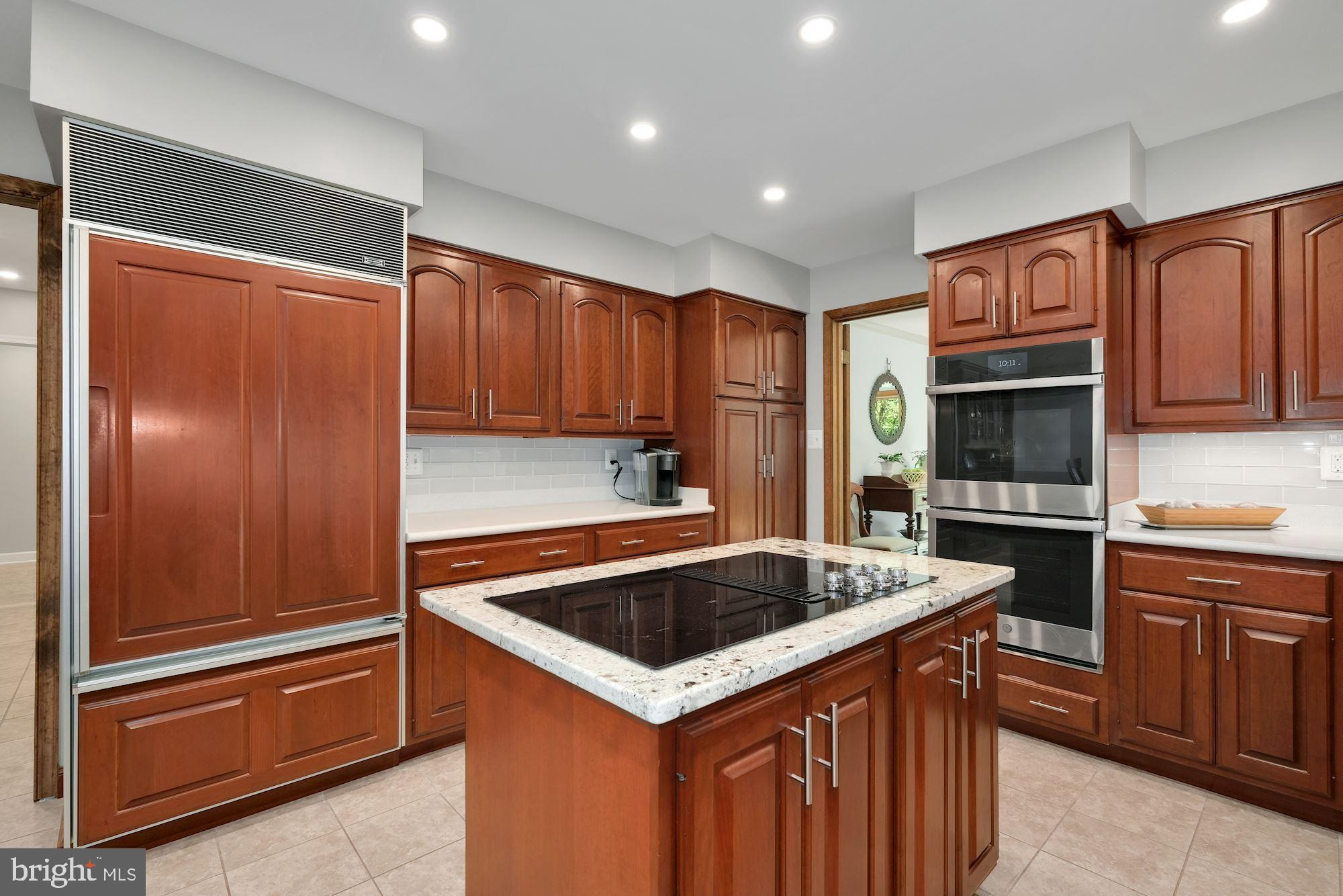 6509 Deidre Terrace McLean, VA 22101 - Photo 10 of 47 Kitchen