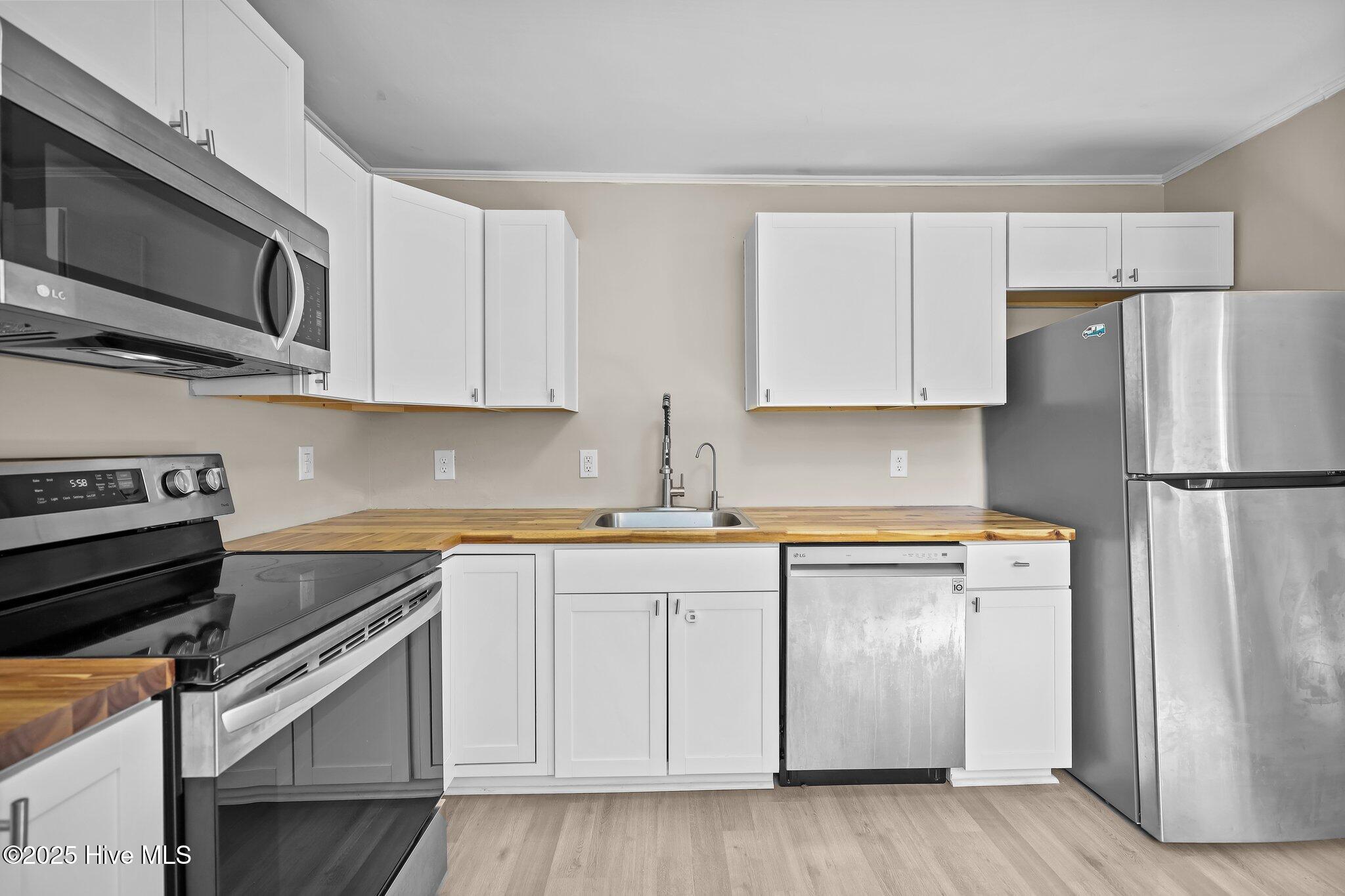 103 Robin Road Jacksonville, NC 28540 - Photo 12 of 31 12-web-or-mls-103 Robin Rd. 021