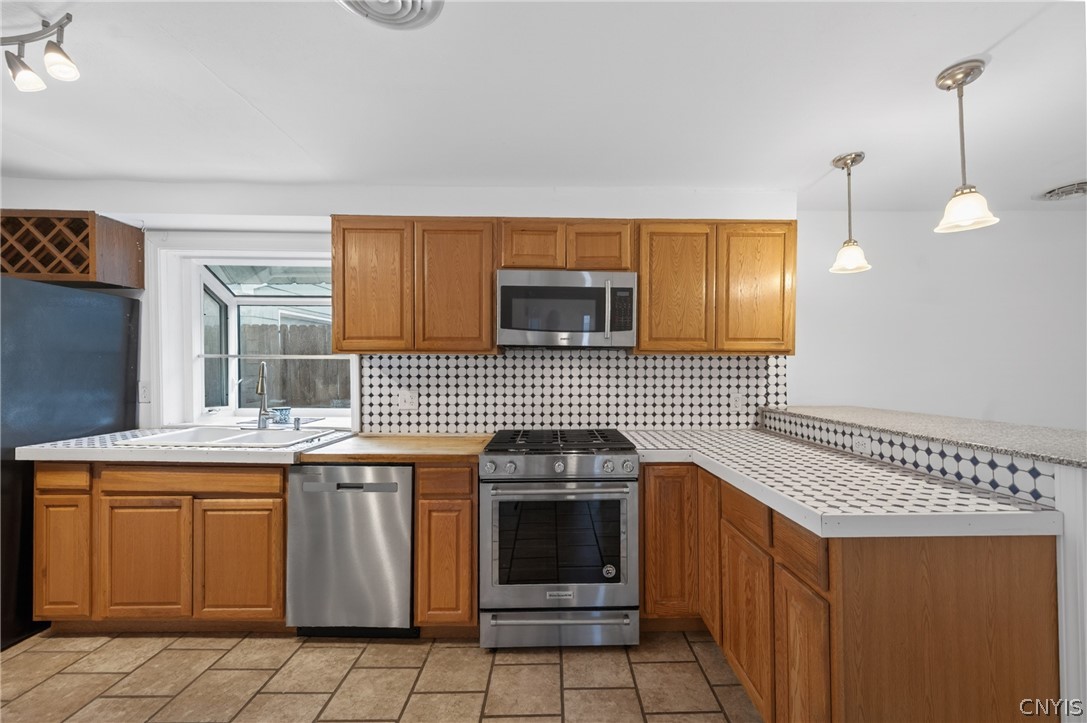 41 Woodworth Road West Monroe, NY 13036 - Photo 14 of 45
